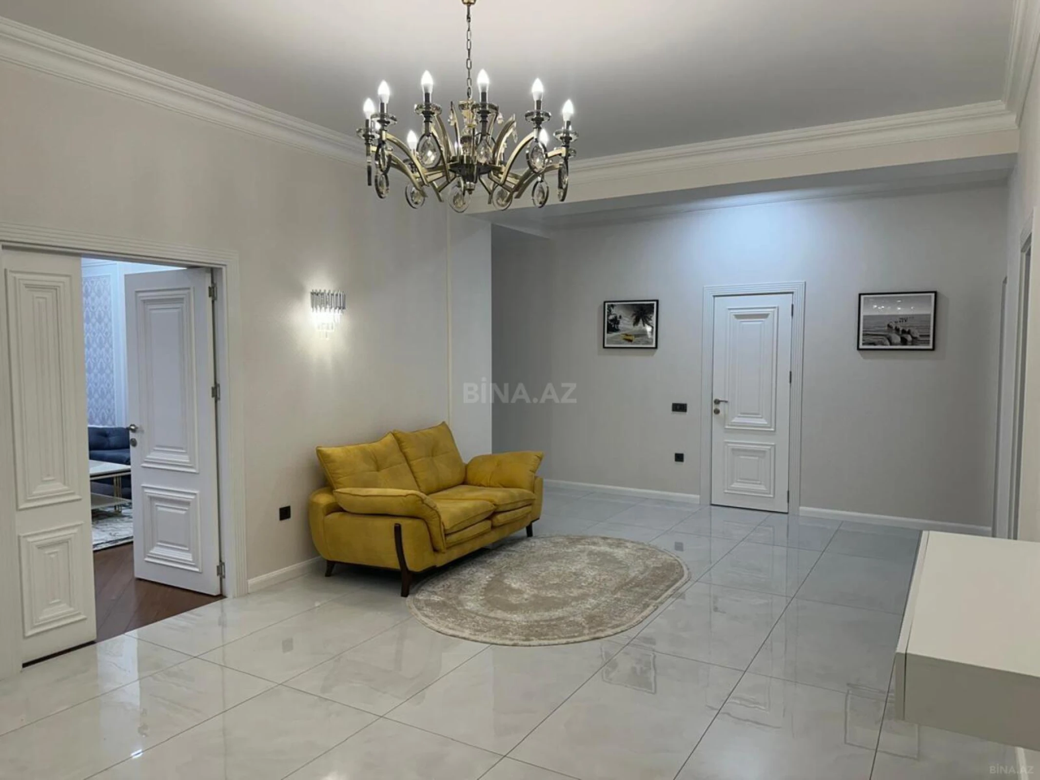 Kirayə verilir 3 otaqlı mənzil 175 m²