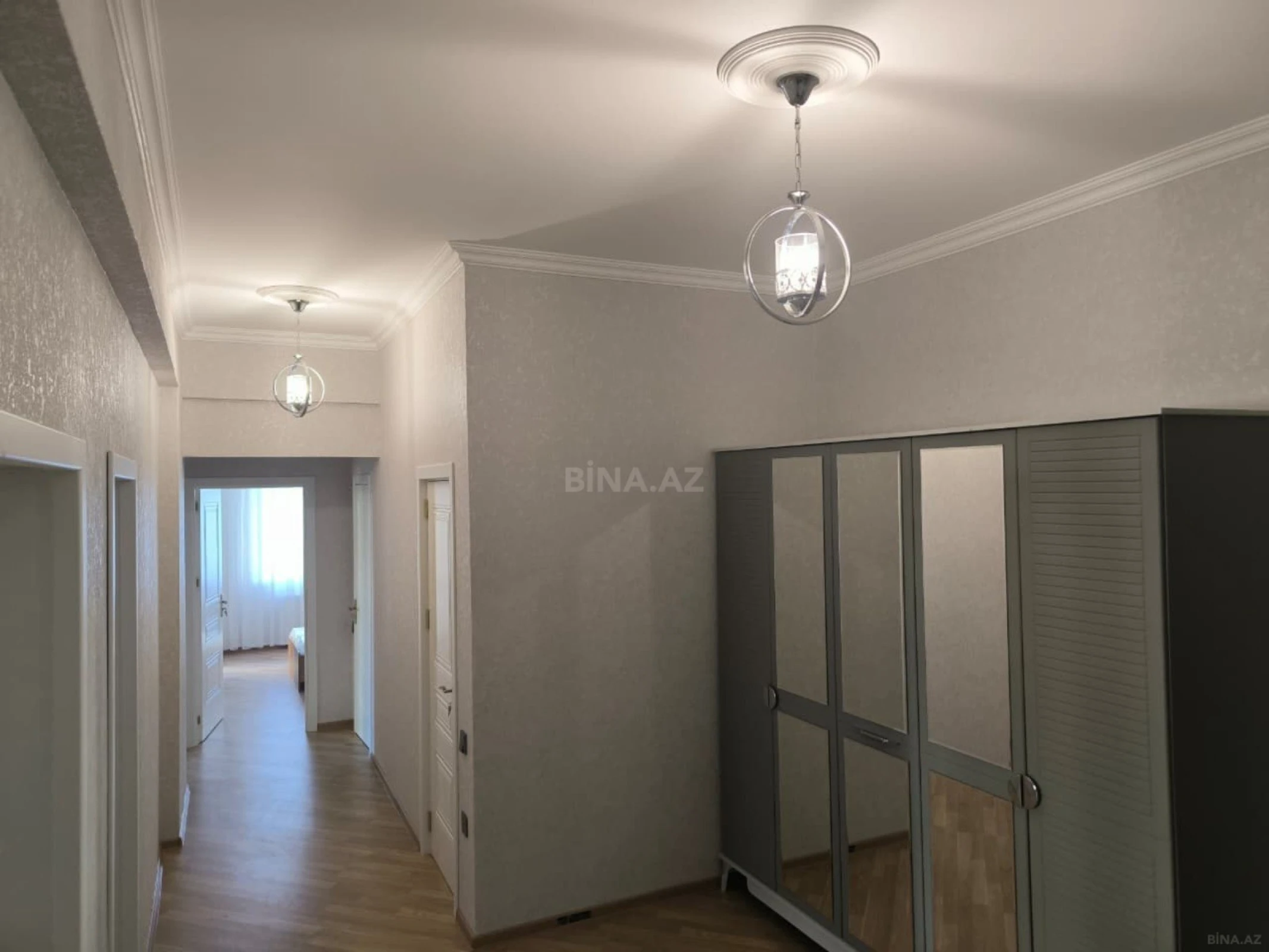 Kirayə verilir 3 otaqlı mənzil 102 m²