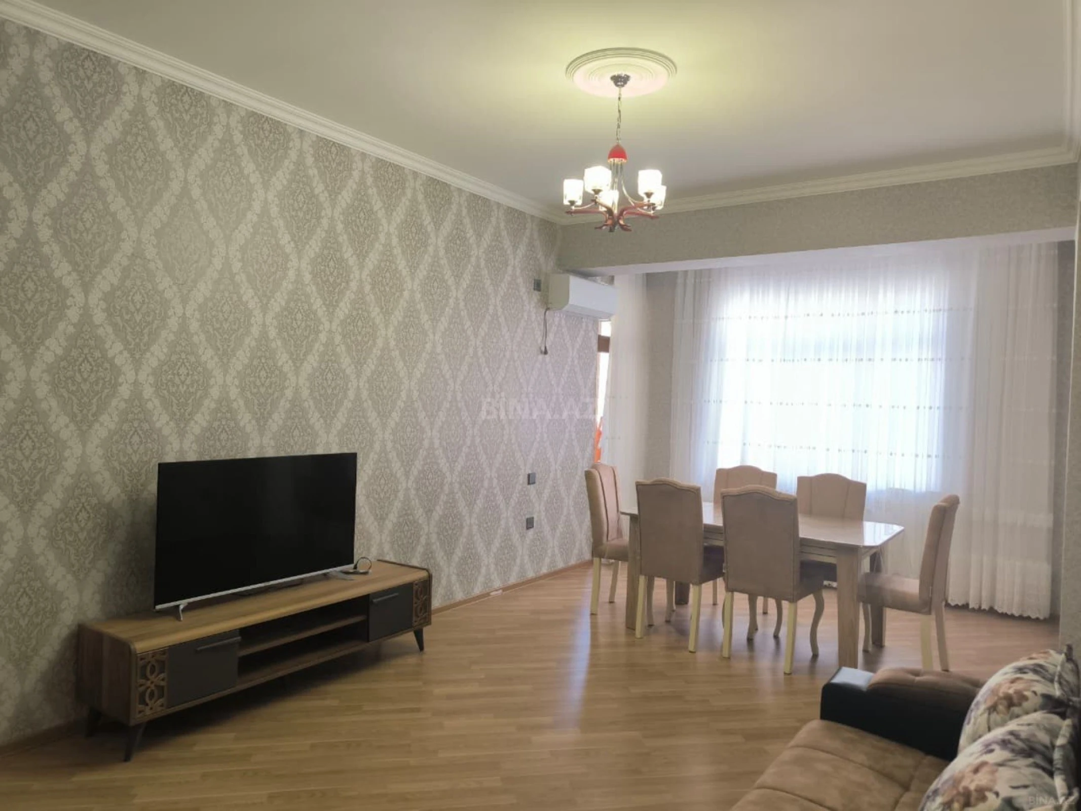 Kirayə verilir 3 otaqlı mənzil 102 m²