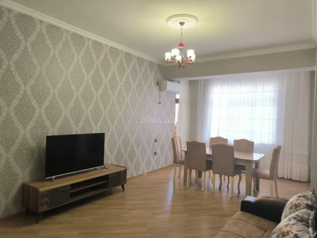 Kirayə verilir 3 otaqlı mənzil 102 m²