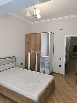 Kirayə verilir 3 otaqlı mənzil 102 m²