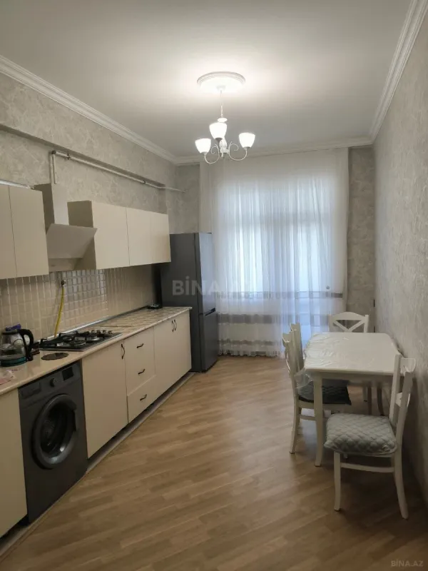 Kirayə verilir 3 otaqlı mənzil 102 m²