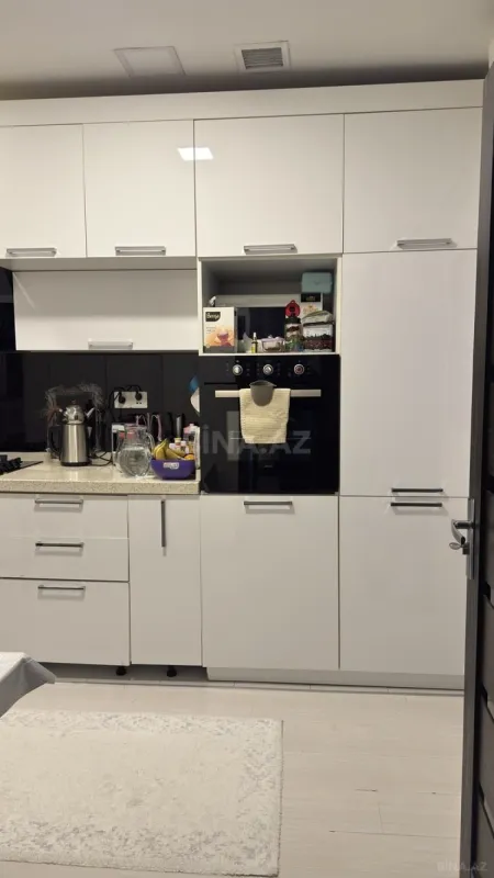 Satılır 4 otaqlı mənzil 112.1 m²