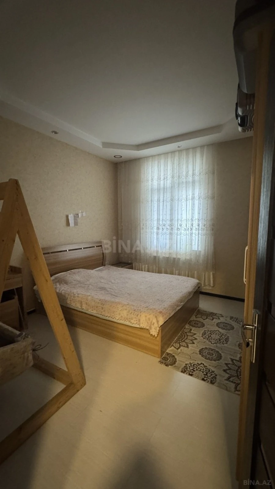Satılır 4 otaqlı mənzil 112.1 m²