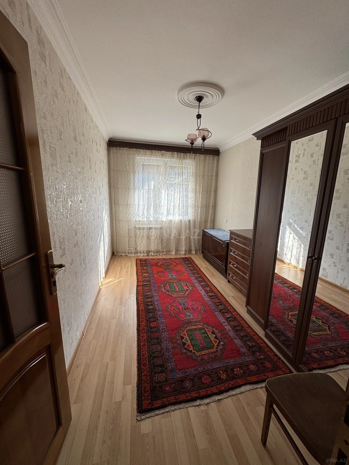 Kirayə verilir 4 otaqlı mənzil 90 m²