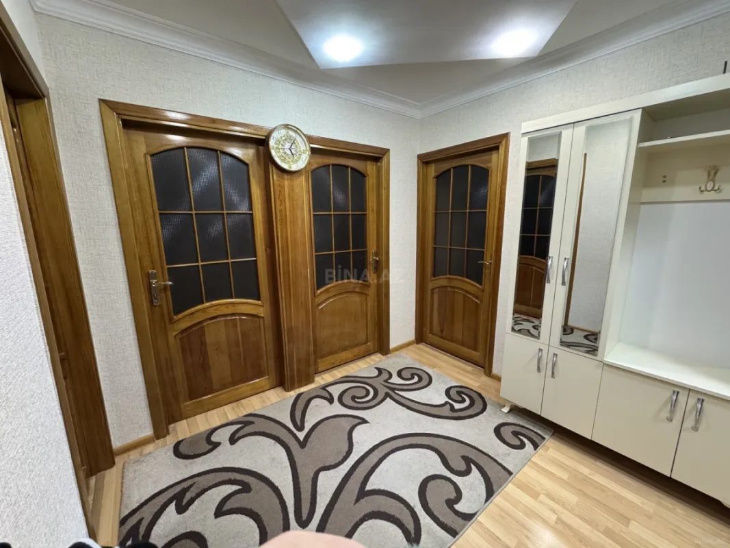 Kirayə verilir 4 otaqlı mənzil 90 m²