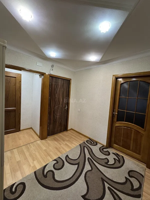 Kirayə verilir 4 otaqlı mənzil 90 m²