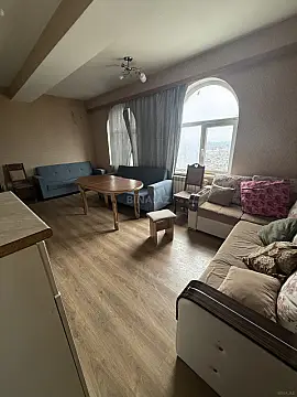 Kirayə verilir 2 otaqlı mənzil 70 m²
