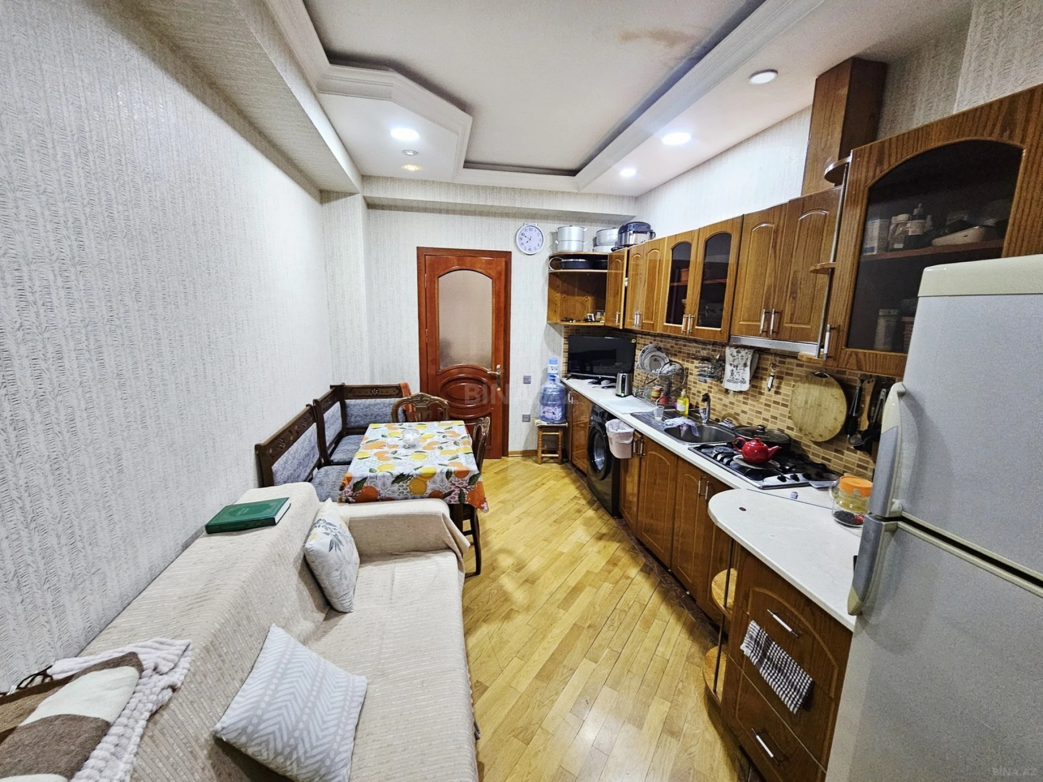 Satılır 3 otaqlı mənzil 110 m²