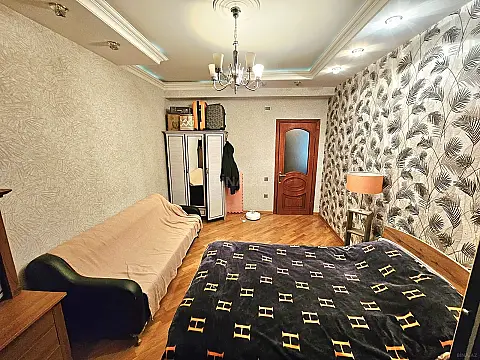 Satılır 3 otaqlı mənzil 110 m²