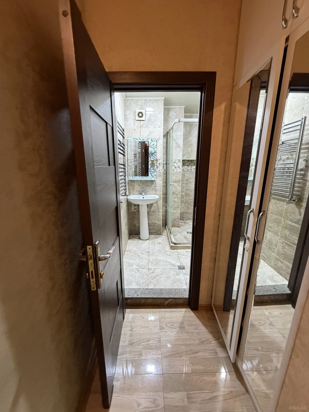 Satılır 2 otaqlı mənzil 45 m²