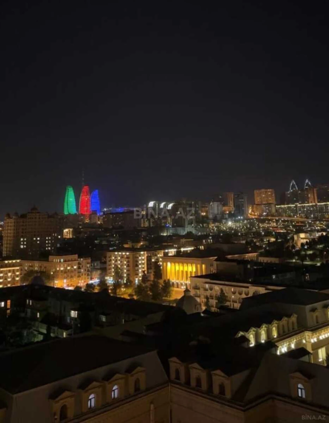 Kirayə verilir 4 otaqlı mənzil 166 m²