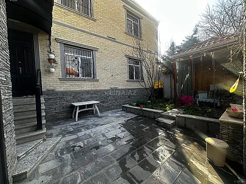 Satılır 5 otaqlı həyət evi 170 m²