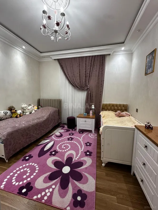 Satılır 5 otaqlı həyət evi 170 m²