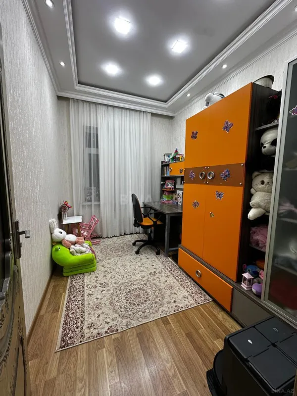Satılır 5 otaqlı həyət evi 170 m²