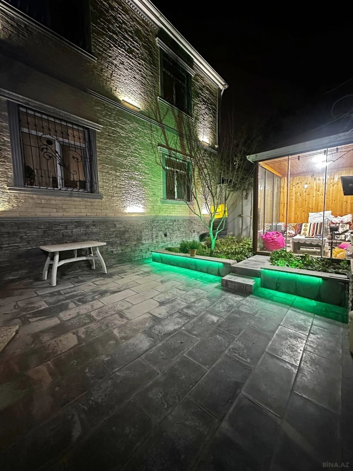 Satılır 5 otaqlı həyət evi 170 m²