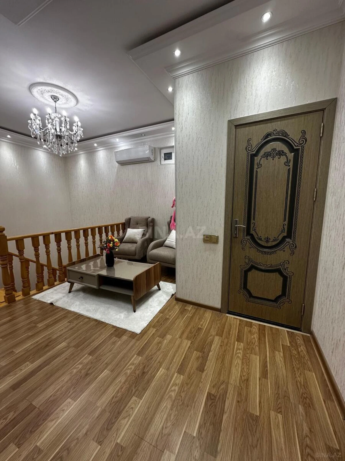 Satılır 5 otaqlı həyət evi 170 m²