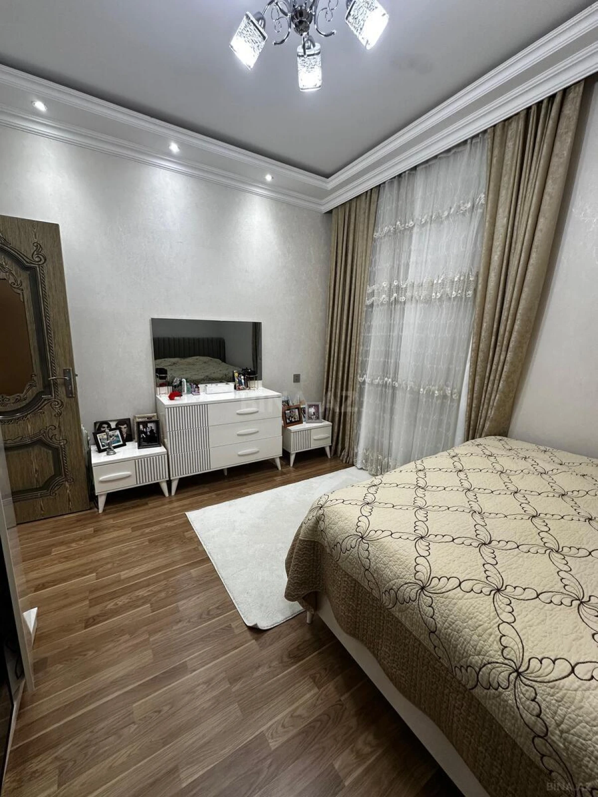 Satılır 5 otaqlı həyət evi 170 m²