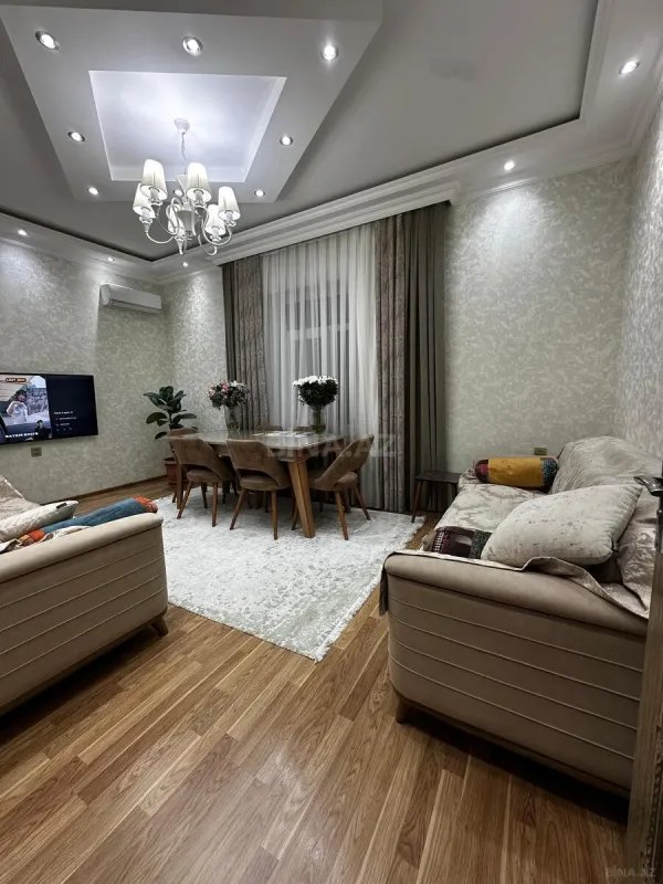 Satılır 5 otaqlı həyət evi 170 m²