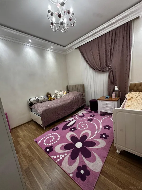 Satılır 5 otaqlı həyət evi 170 m²