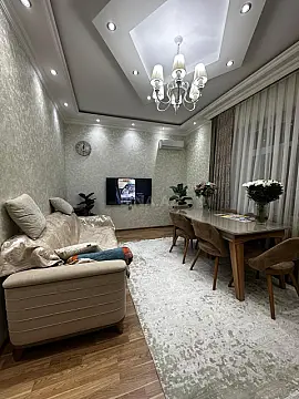 Satılır 5 otaqlı həyət evi 170 m²
