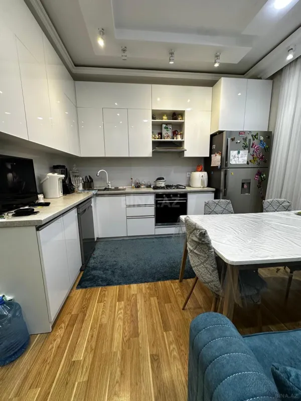 Satılır 5 otaqlı həyət evi 170 m²