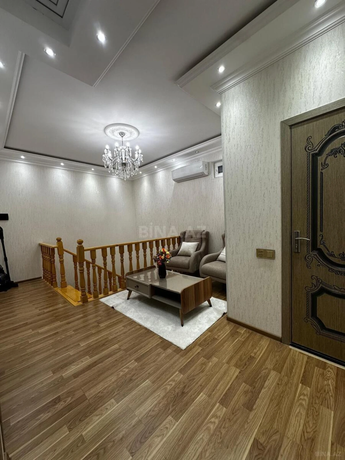 Satılır 5 otaqlı həyət evi 170 m²