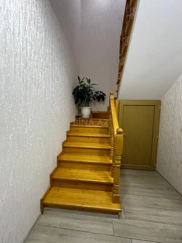 Satılır 5 otaqlı həyət evi 170 m²