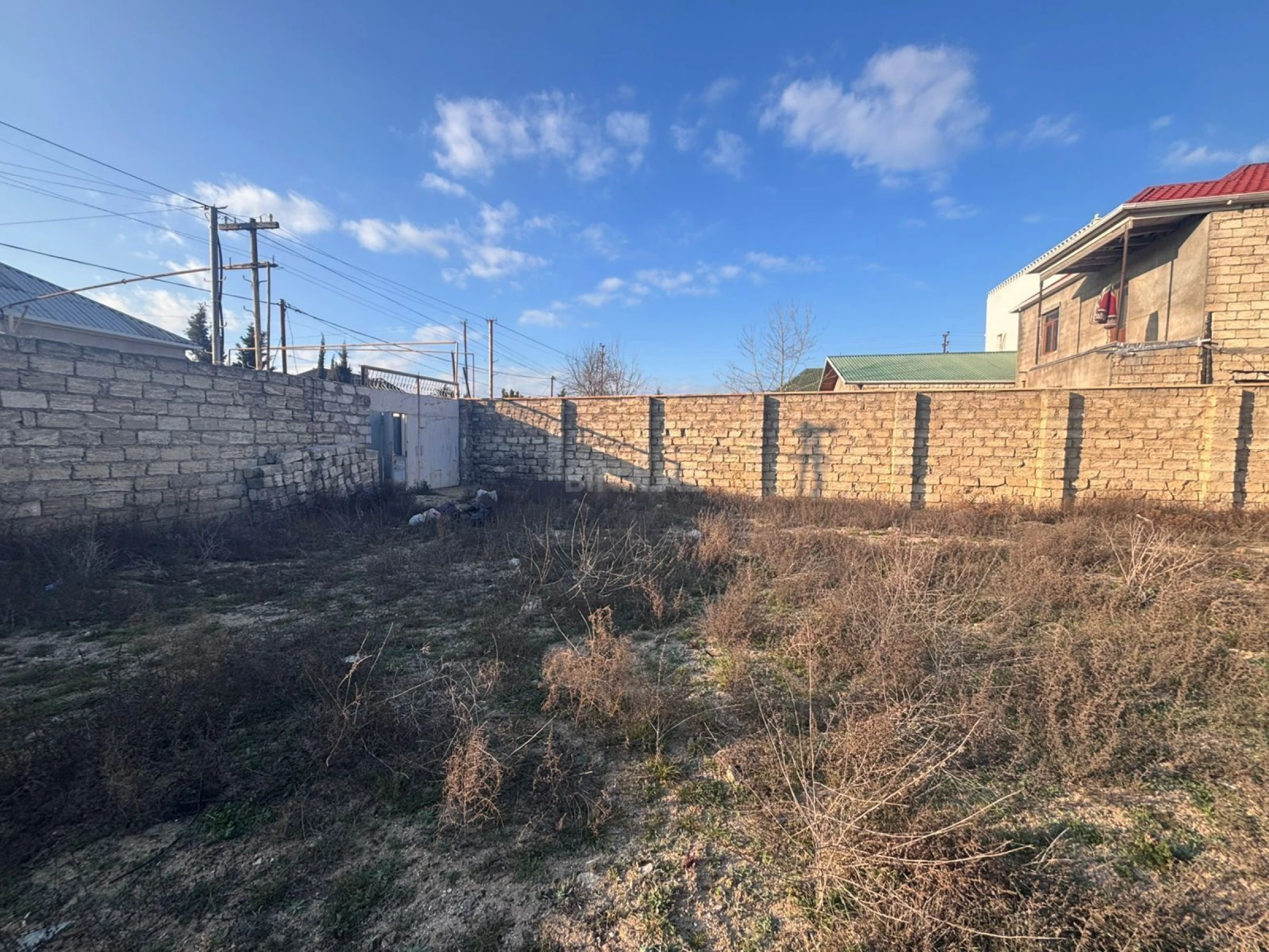 Satılır torpaq sahəsi 12 m²