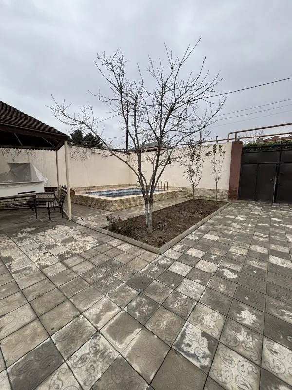 Satılır 5 otaqlı həyət evi 160 m²