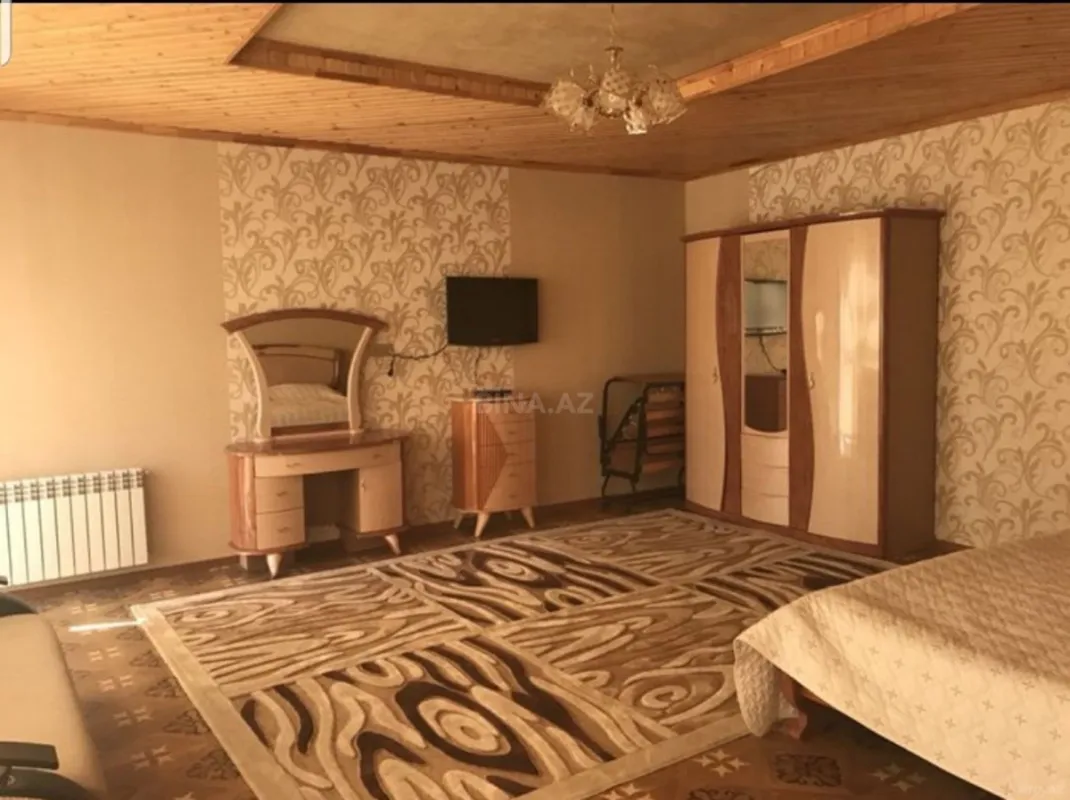 Satılır 5 otaqlı həyət evi 160 m²