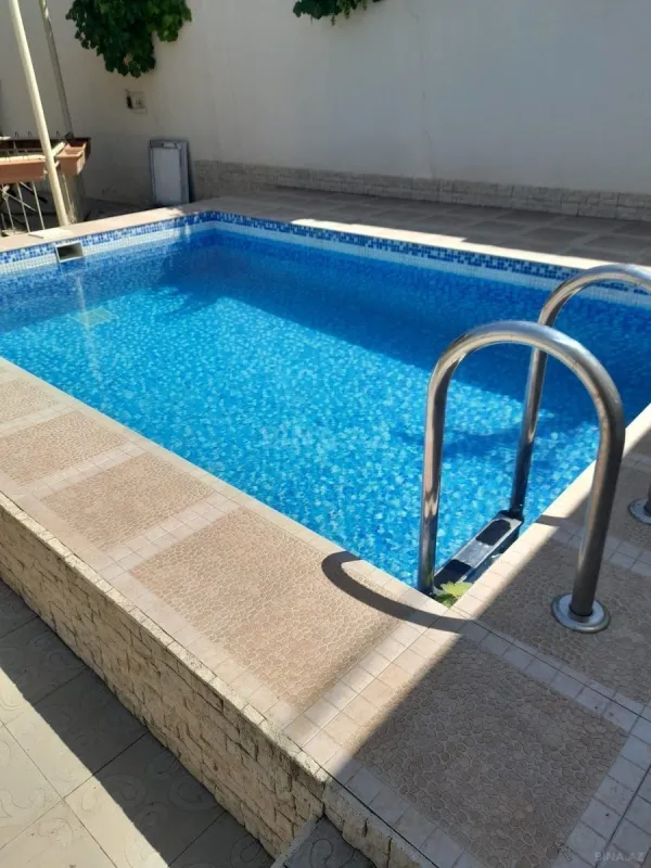 Satılır 5 otaqlı həyət evi 160 m²