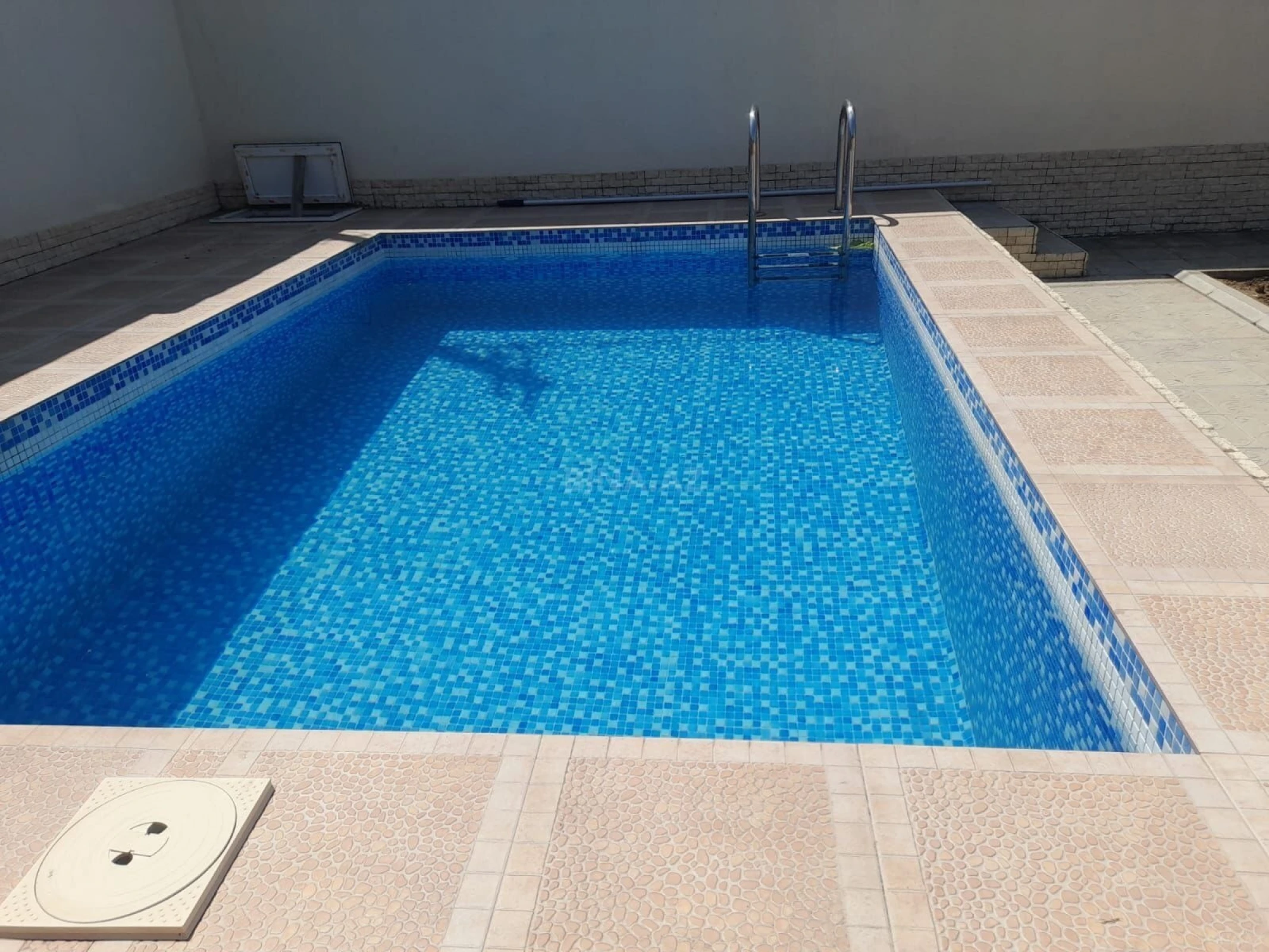 Satılır 5 otaqlı həyət evi 160 m²