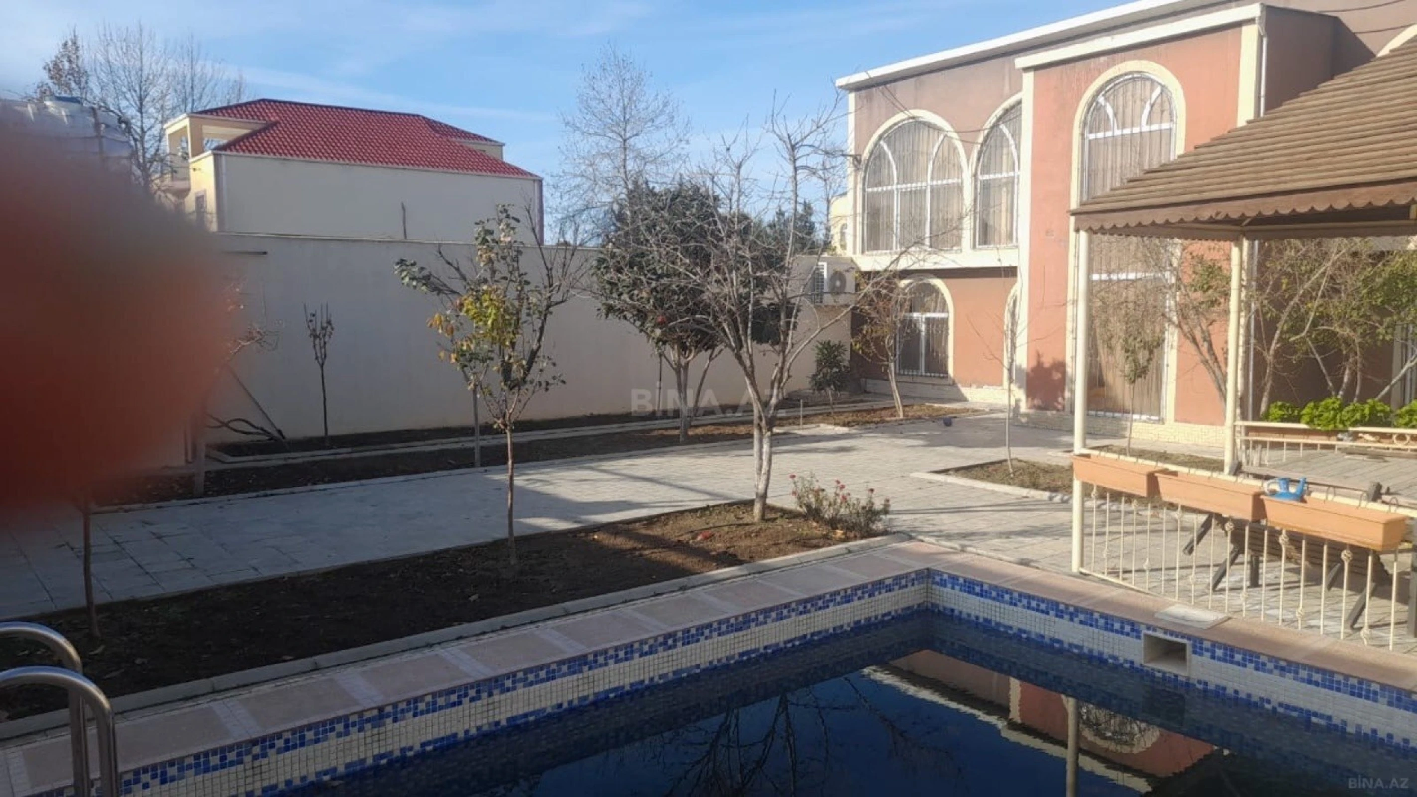 Satılır 5 otaqlı həyət evi 160 m²