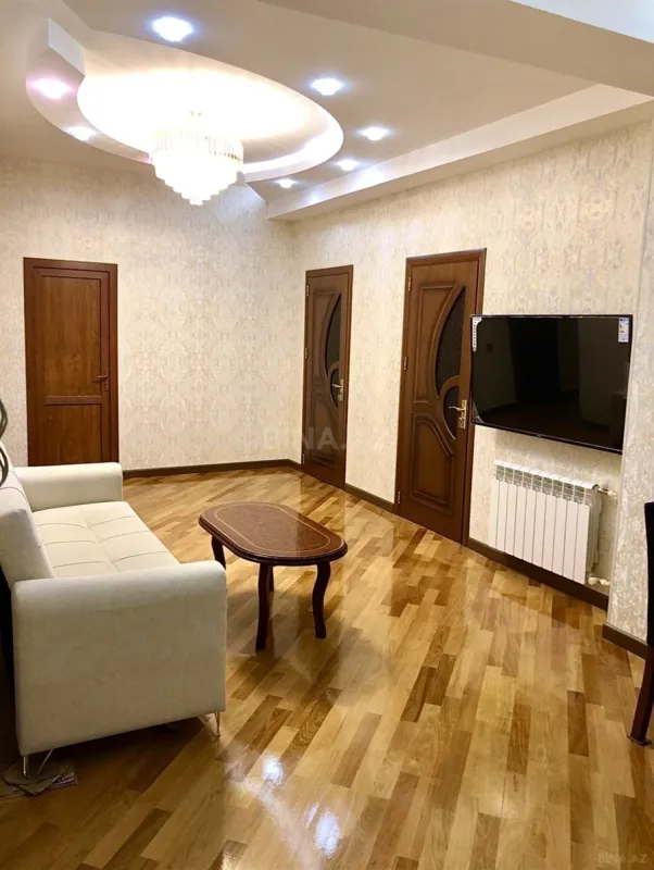 Satılır 3 otaqlı mənzil 103 m²