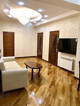 Satılır 3 otaqlı mənzil 103 m²