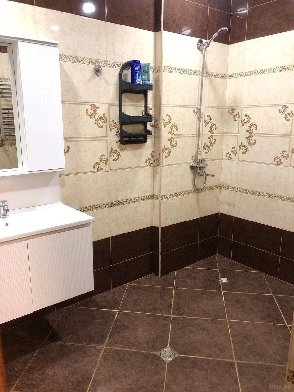 Satılır 3 otaqlı mənzil 103 m²