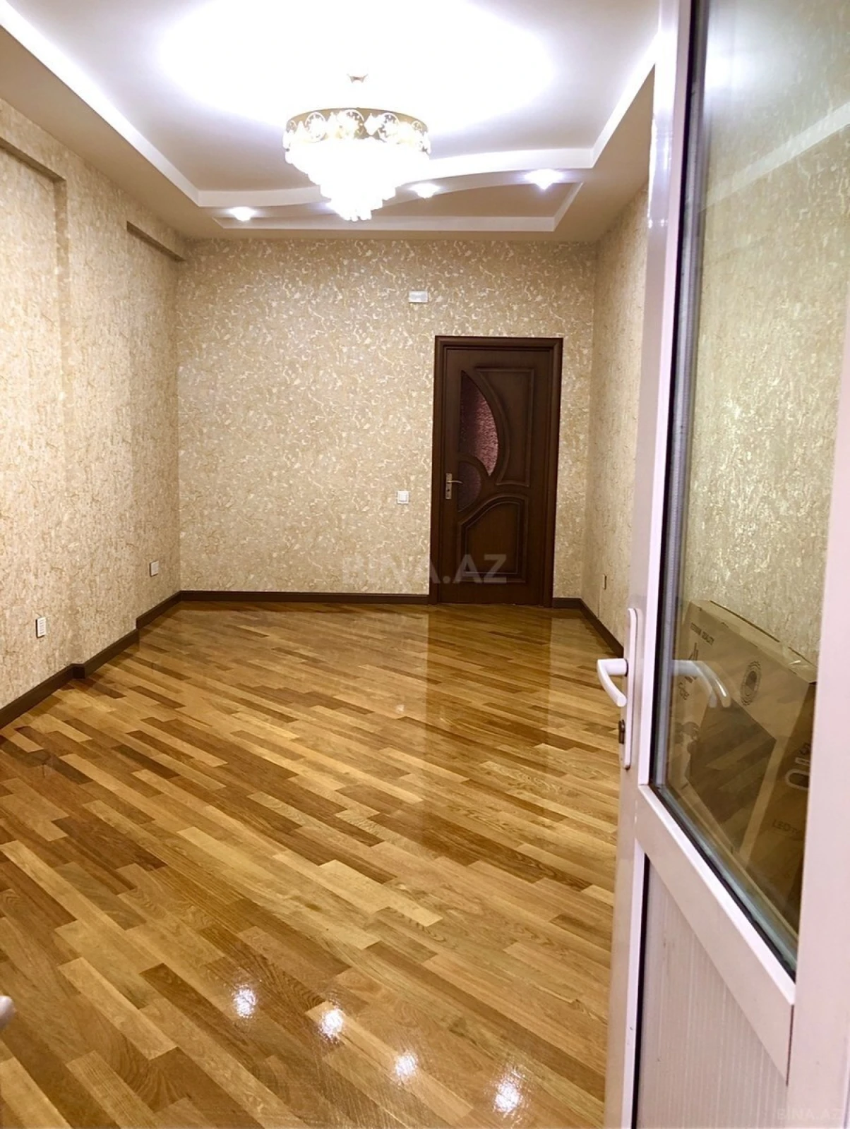 Satılır 3 otaqlı mənzil 103 m²