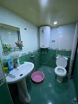 Kirayə verilir 2 otaqlı mənzil 47 m²