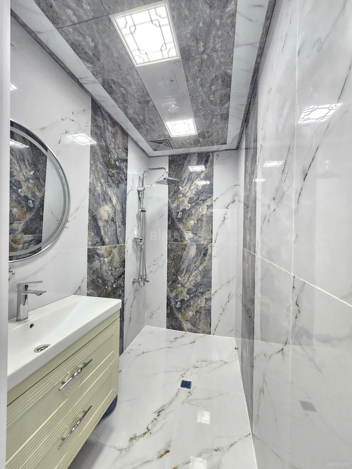 Satılır 3 otaqlı mənzil 90 m²