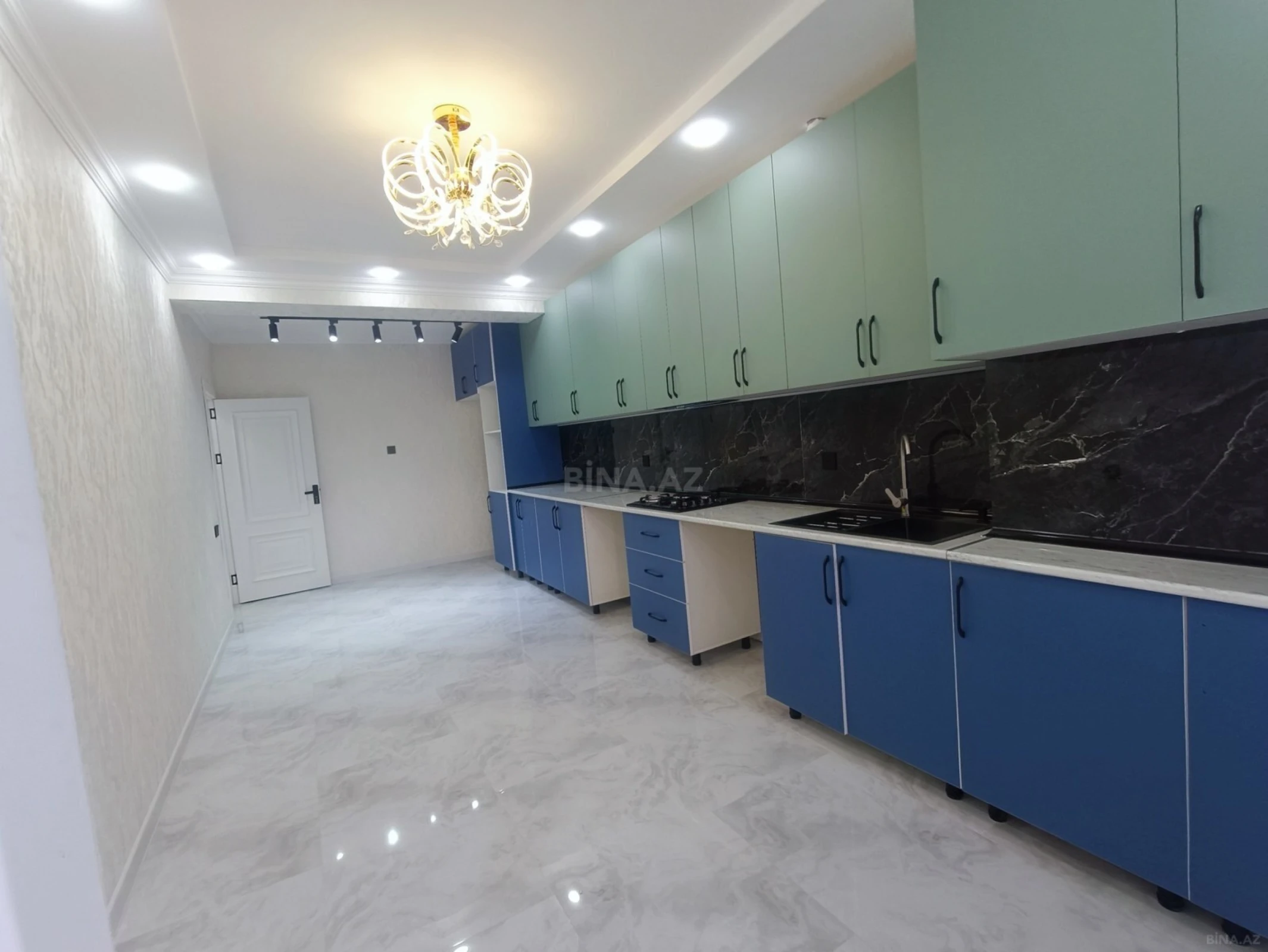 Satılır 3 otaqlı mənzil 105 m²