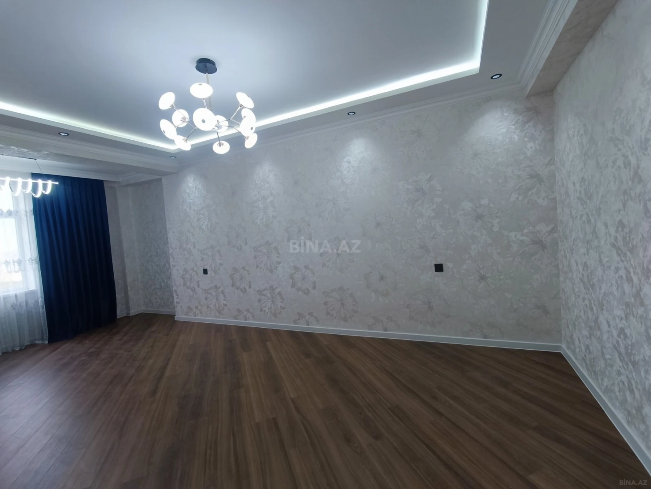 Satılır 3 otaqlı mənzil 105 m²