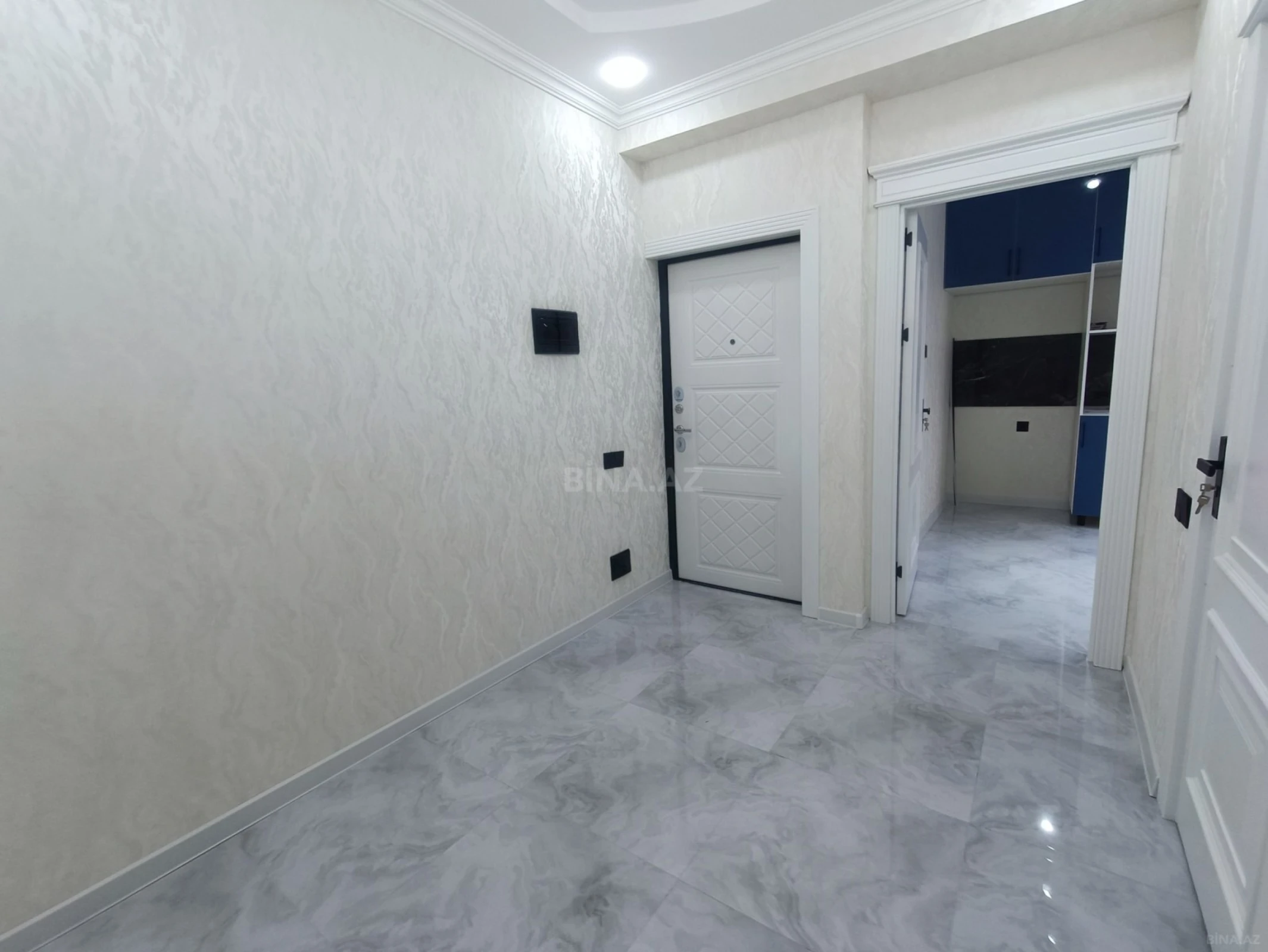 Satılır 3 otaqlı mənzil 105 m²