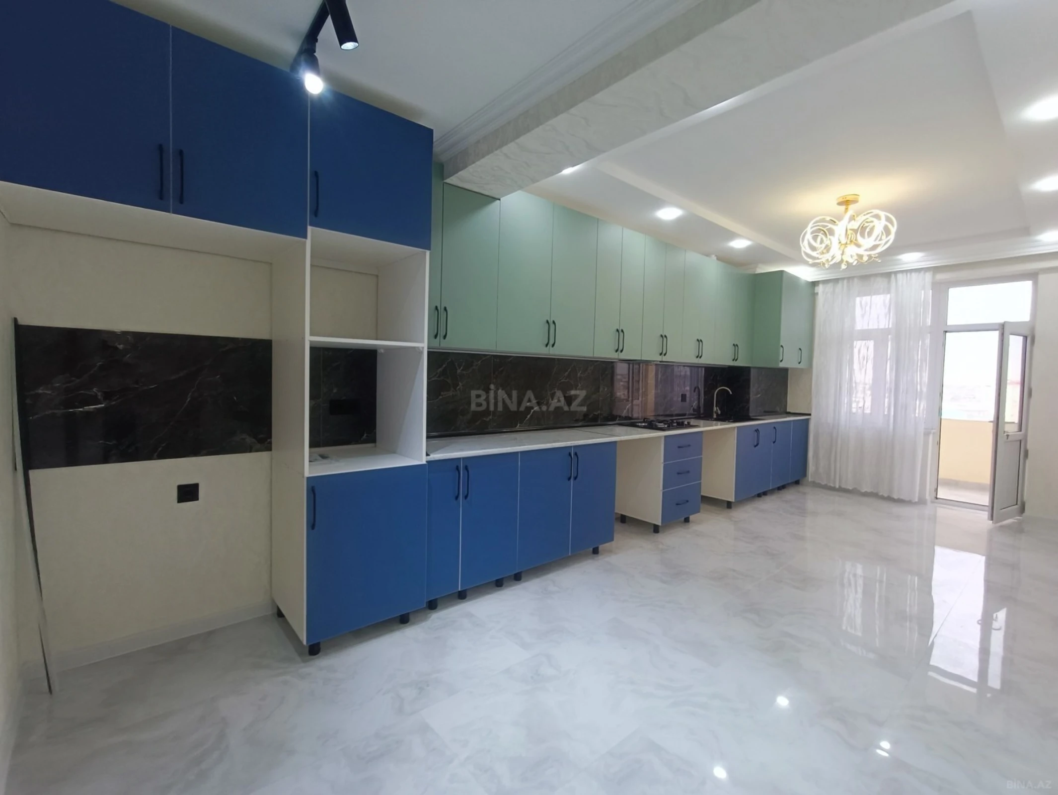 Satılır 3 otaqlı mənzil 105 m²