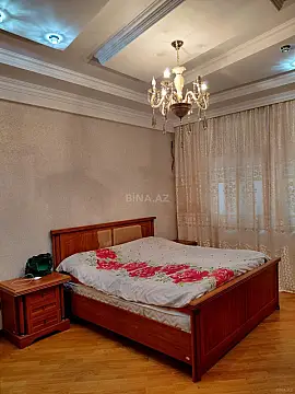 Satılır 5 otaqlı mənzil 138 m²