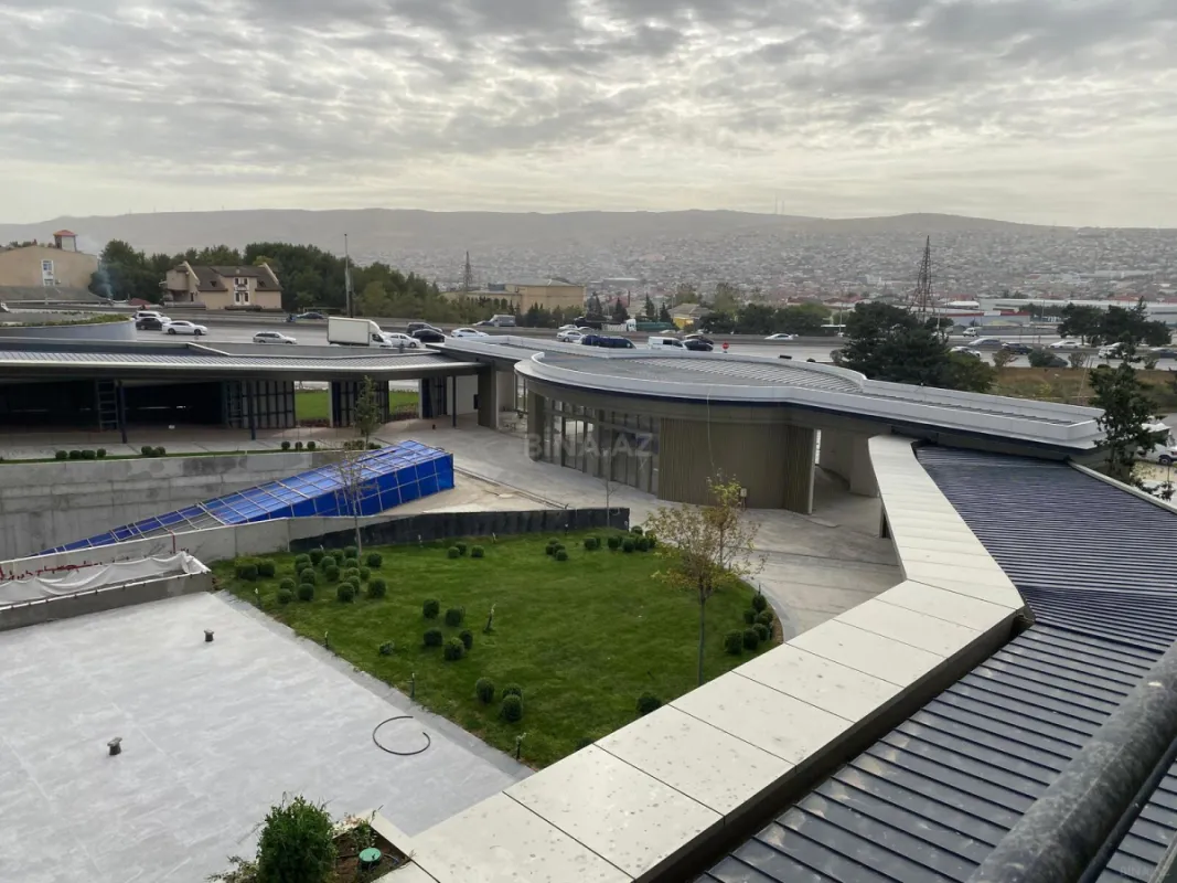 Satılır 4 otaqlı mənzil 168 m²