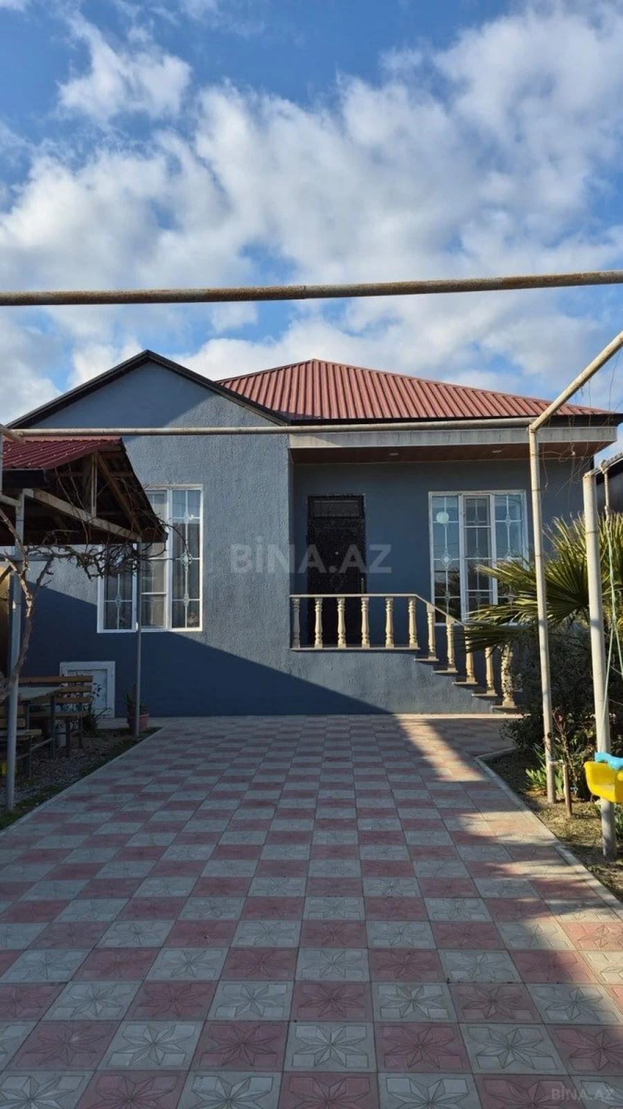 Satılır 3 otaqlı həyət evi 100 m²