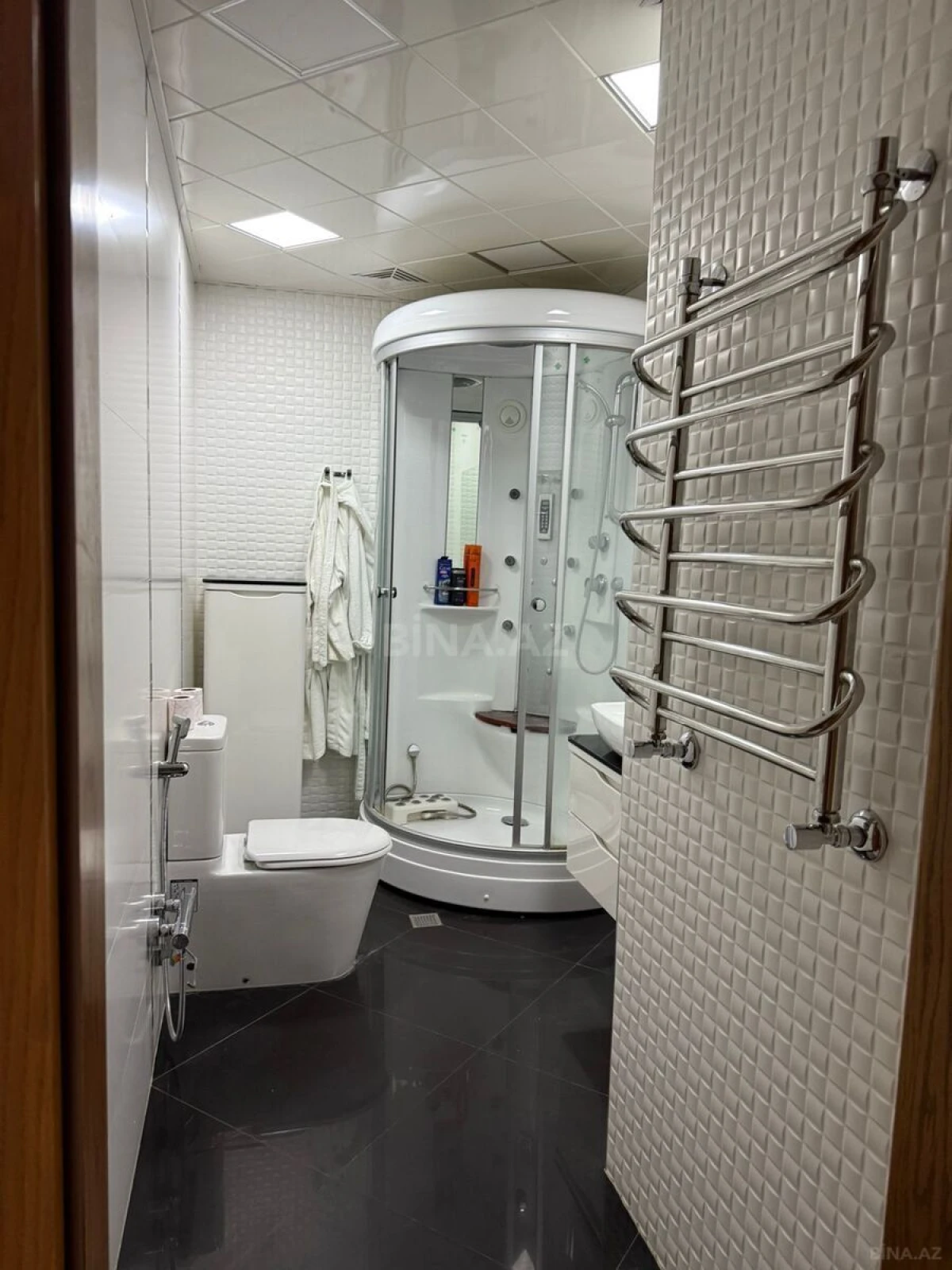 Kirayə verilir 3 otaqlı mənzil 120 m²