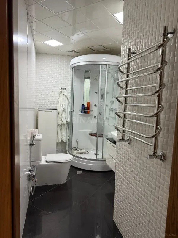 Kirayə verilir 3 otaqlı mənzil 120 m²