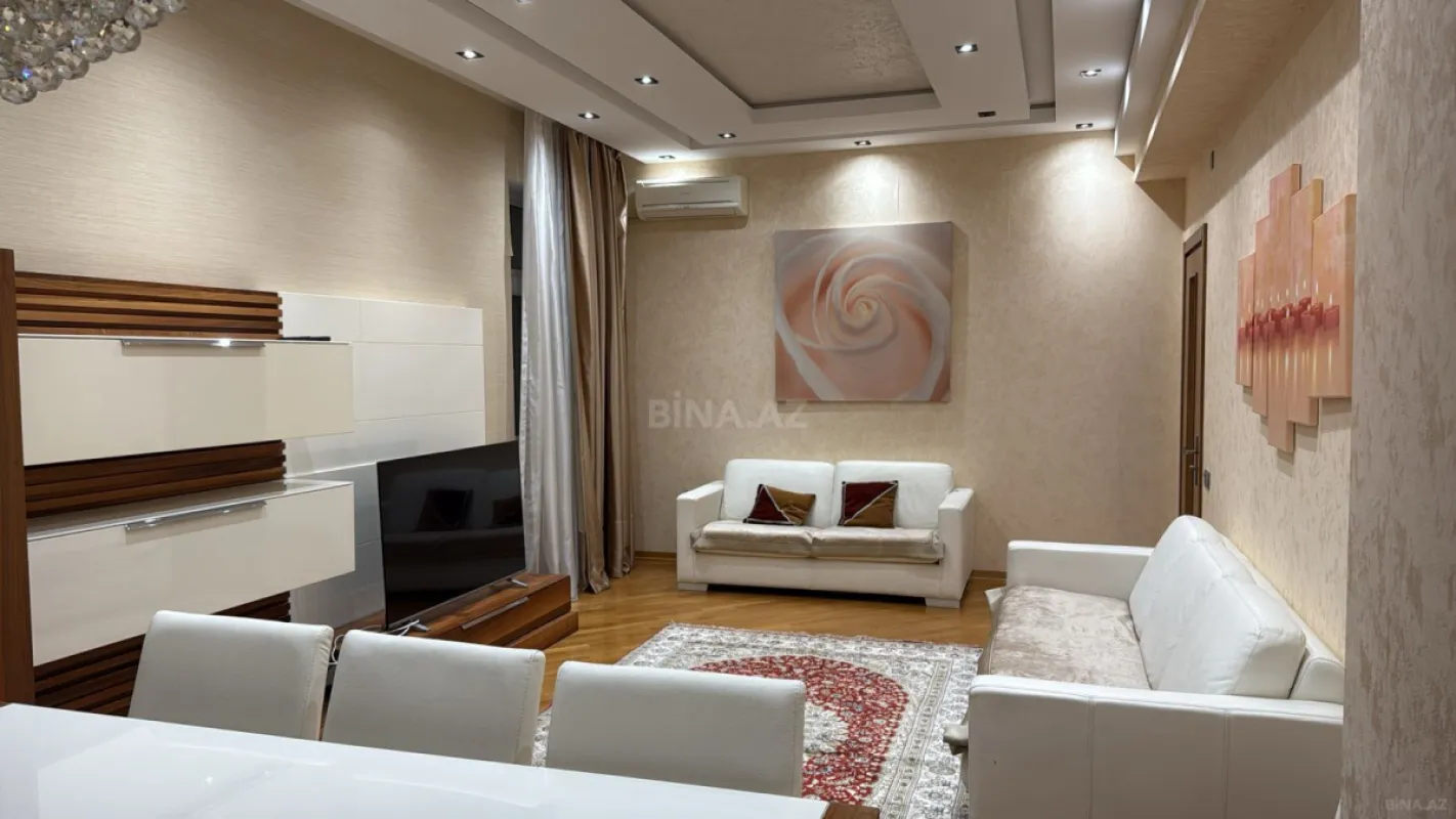 Kirayə verilir 3 otaqlı mənzil 120 m²